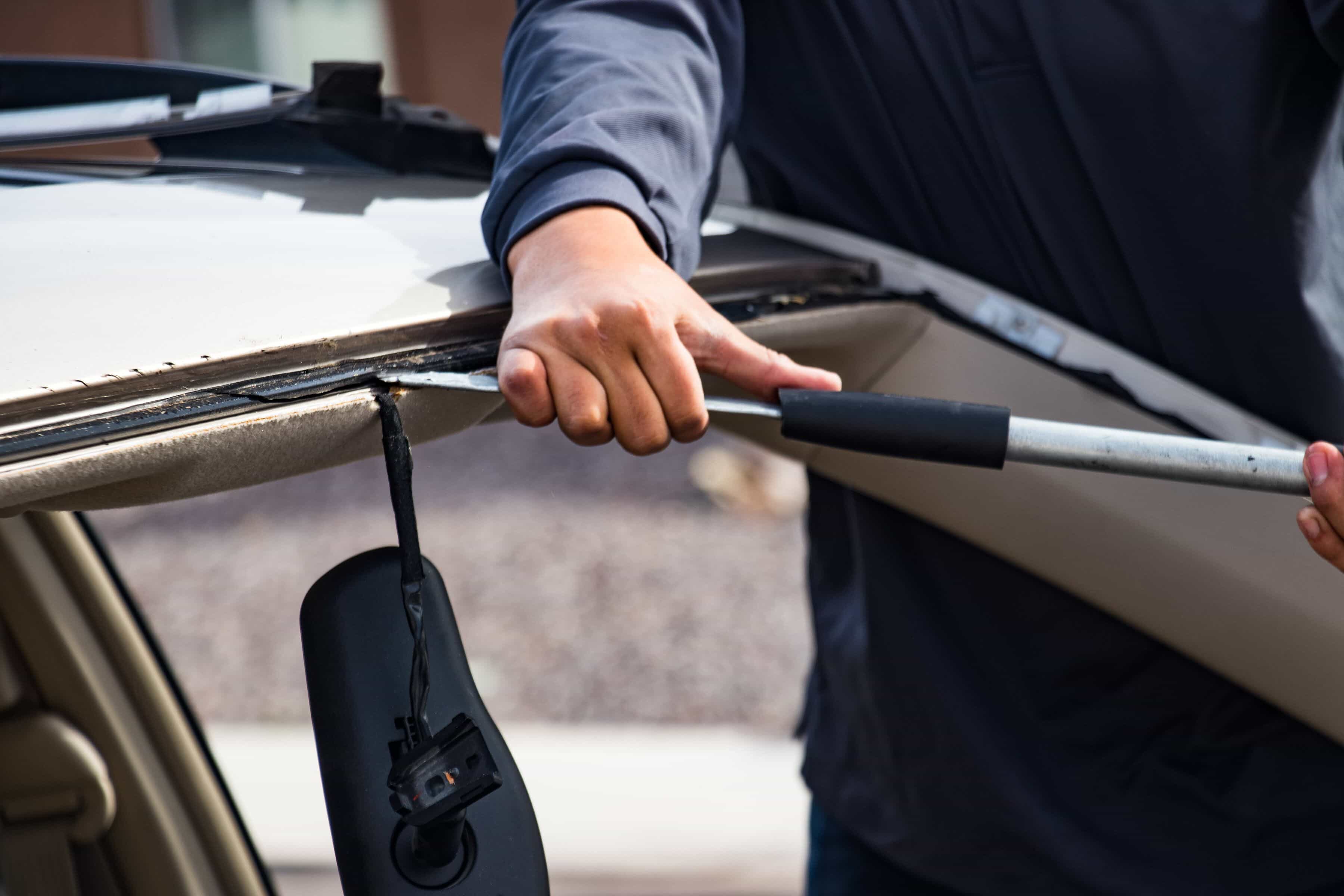 mobile auto glass service